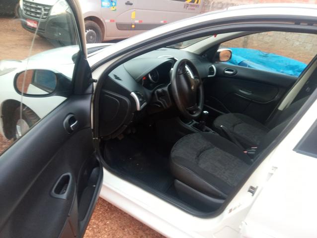 Peugeot 207 passion 1.4 - Foto 5