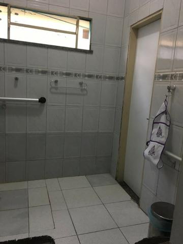 Alugo Linda casa Com Piscina no Parque 10 com 5 Quartos e 2 Suítes - Foto 7