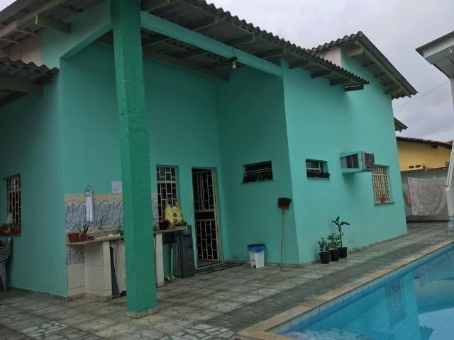 Alugo Linda casa Com Piscina no Parque 10 com 5 Quartos e 2 Suítes - Foto 9
