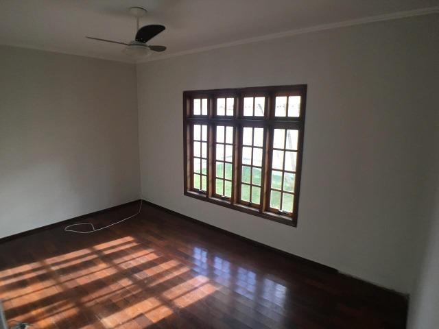 Aluga casa com 5 quartos no bairro Fátima II - Foto 5