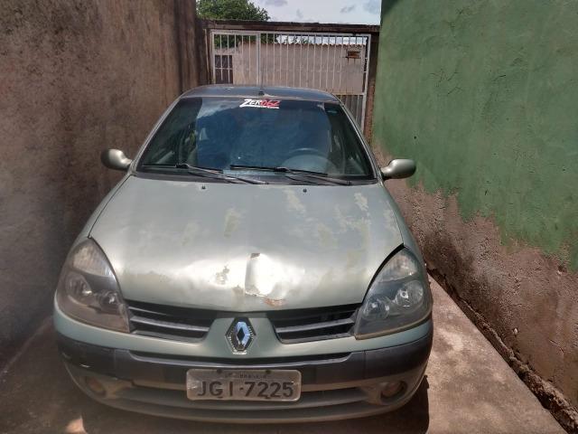 Vende - se este carro