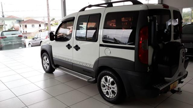Fiat Doblo Adv. XINGU LOCKER 1.8 Flex - Foto 6