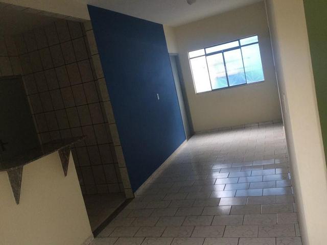 Ótima casa recém reformada no Bairro Aeroporto - Foto 2