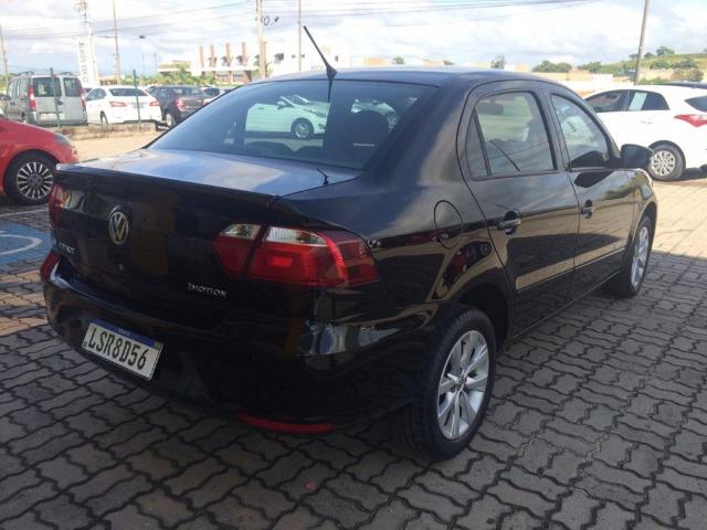 Vw - Volkswagen Voyage 1.6 Comfortline - Foto 8