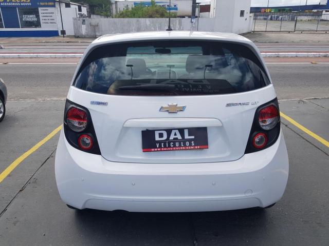 Gm - Chevrolet SONIC HB LT 1.6 FlexPower Aut. 2014 Financia - Foto 3