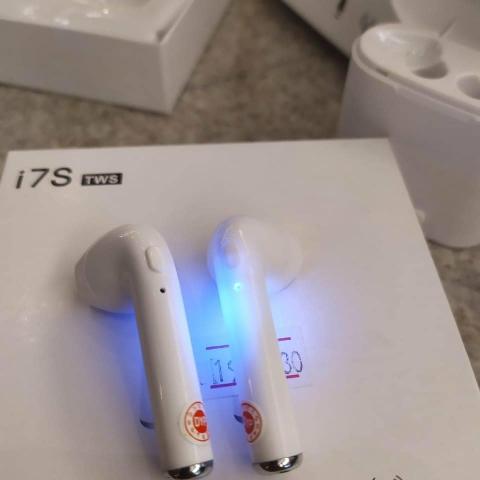 Fones Bluetooth I7s