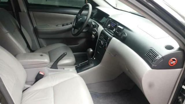 Corolla Brindado Completo automático 2005 valor 18.000 mil na troca considerado a tabela - Foto 4