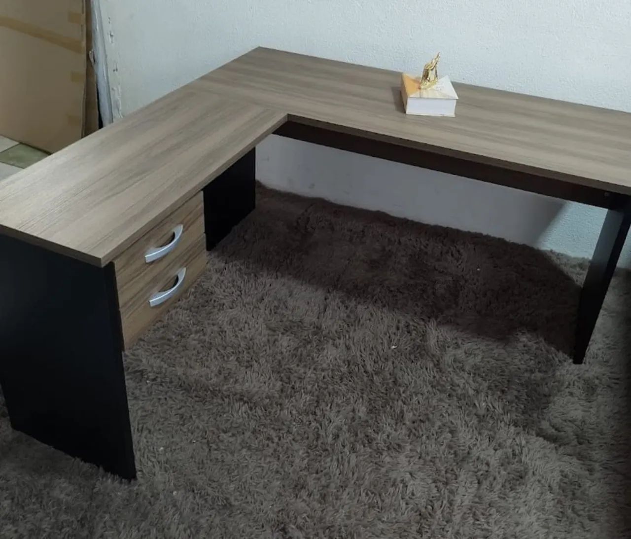 Mesa em L para escritório