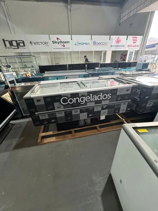 Expositor ilha 2,00 metros 568 litros Fricon 2 anos de garantia 
