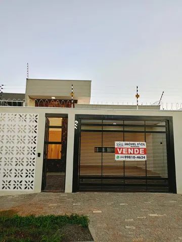 Linda casa com piscina