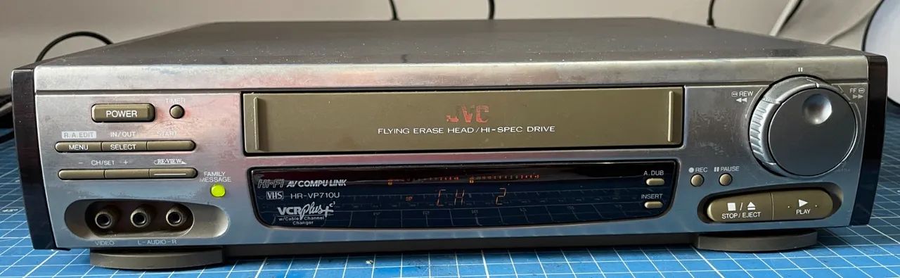 Videocassete Vintage Jvc HR-VP710U 110V