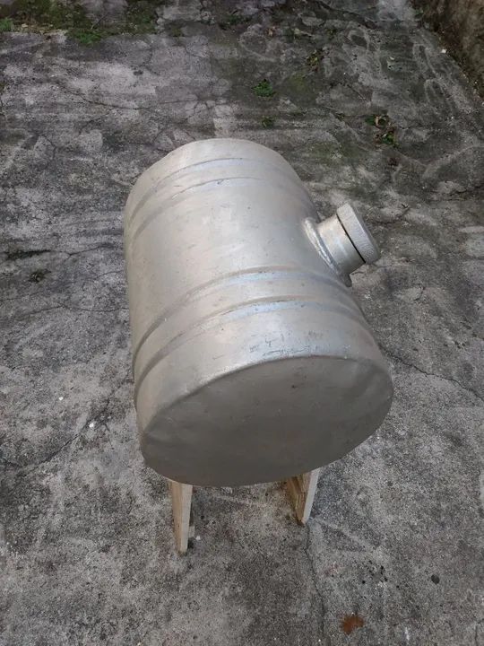 Tanque de alumínio antigo  - Foto 3