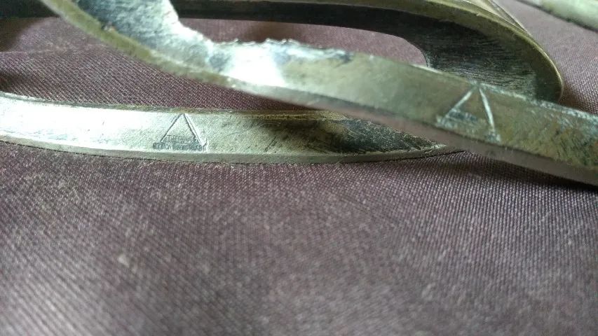 Estribo Antigo de Alpaca marca Triângulo - Foto 3