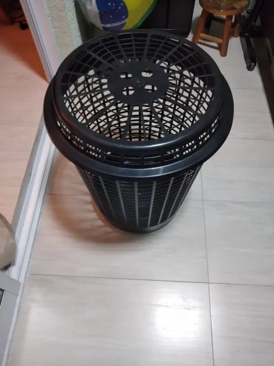 torrando: cesto de roupas por 35 pila, de barbada.