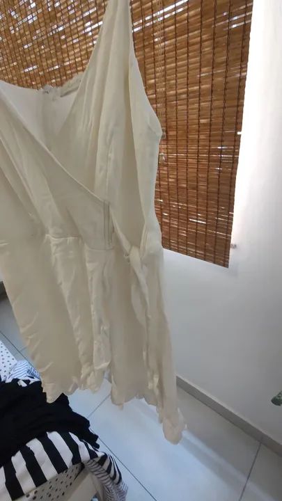 Vestido branco de renda para festa - Foto 3