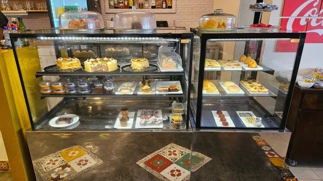 Vitrine p confeitaria 