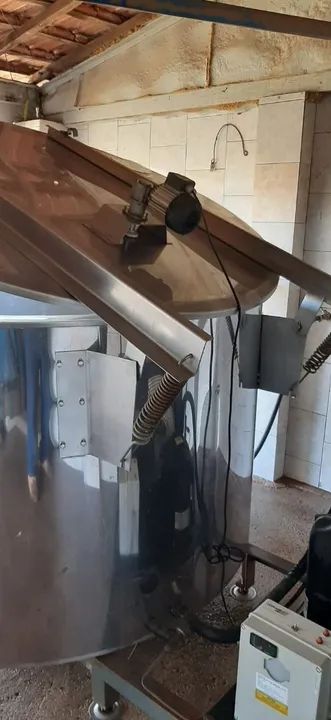 Tanque refrigerado para leite 2000 litros - Foto 4