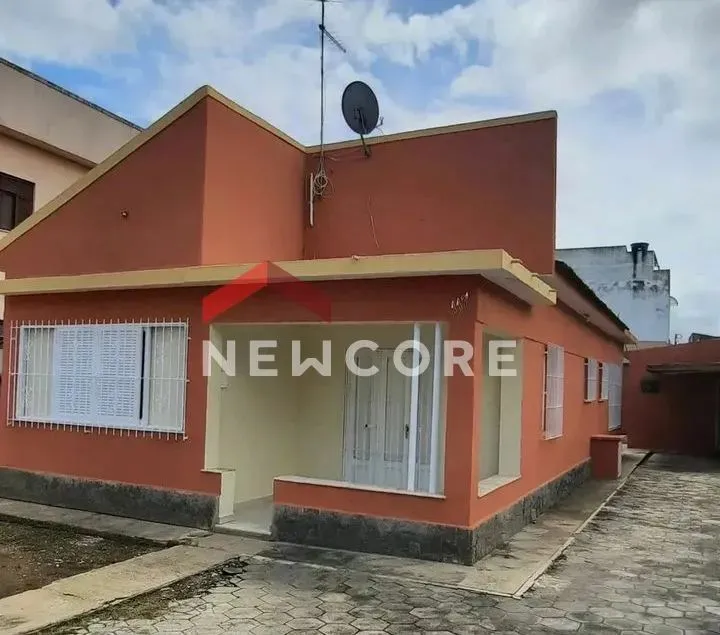 Casa em Rua José Bernardino - Parque Turf Club - Campos dos Goytacazes/RJ