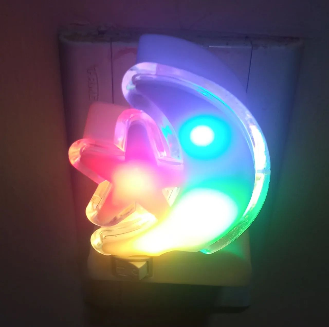 Luz noturna infantil colorida  - Foto 3