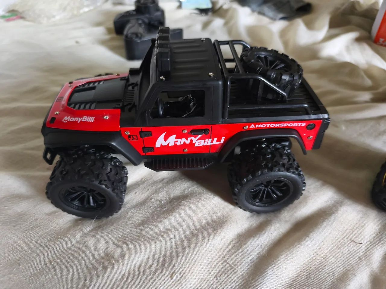 Carrinho de controle remoto 