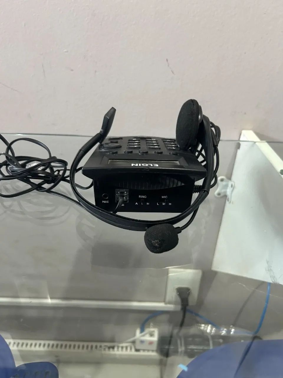 Aparelho telefônico com headset área comercial  - Foto 4
