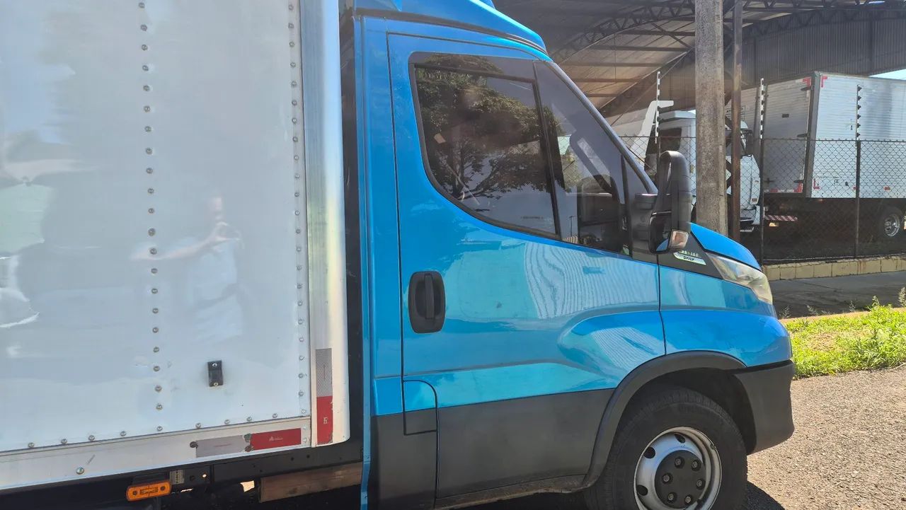 Iveco 35150 2022 baú  - Foto 6