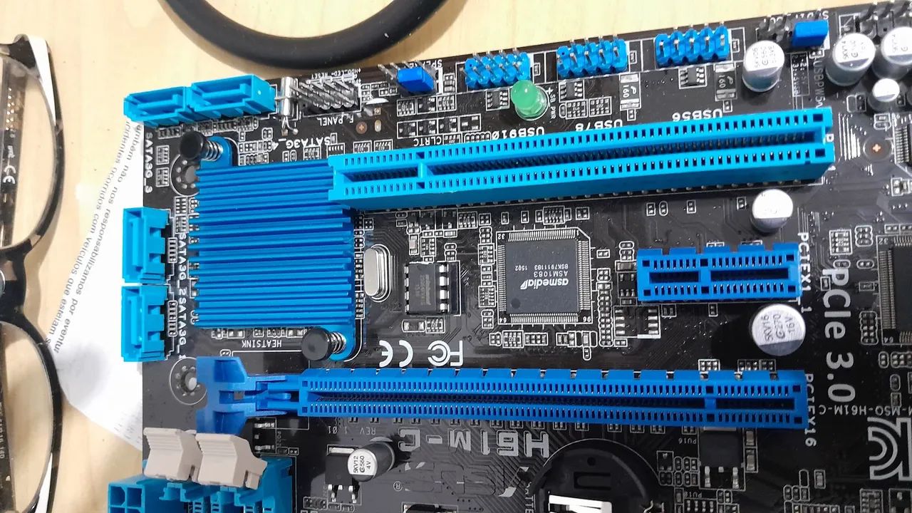 Placa Mãe H61M-C Intel LGA1155 dois slot de pci - Foto 4