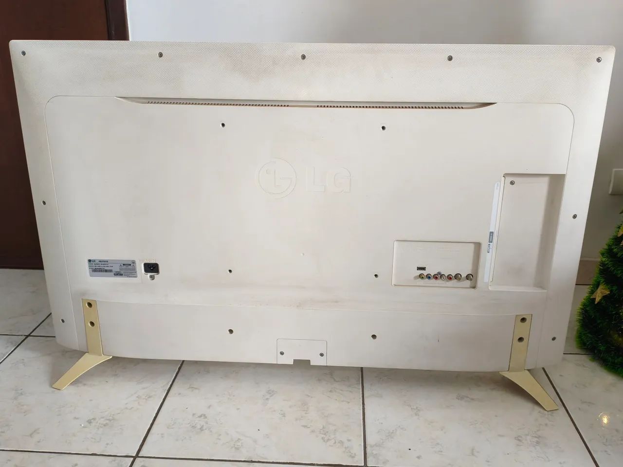 TV LG 49 polegadas (não é Smartv) - Foto 2
