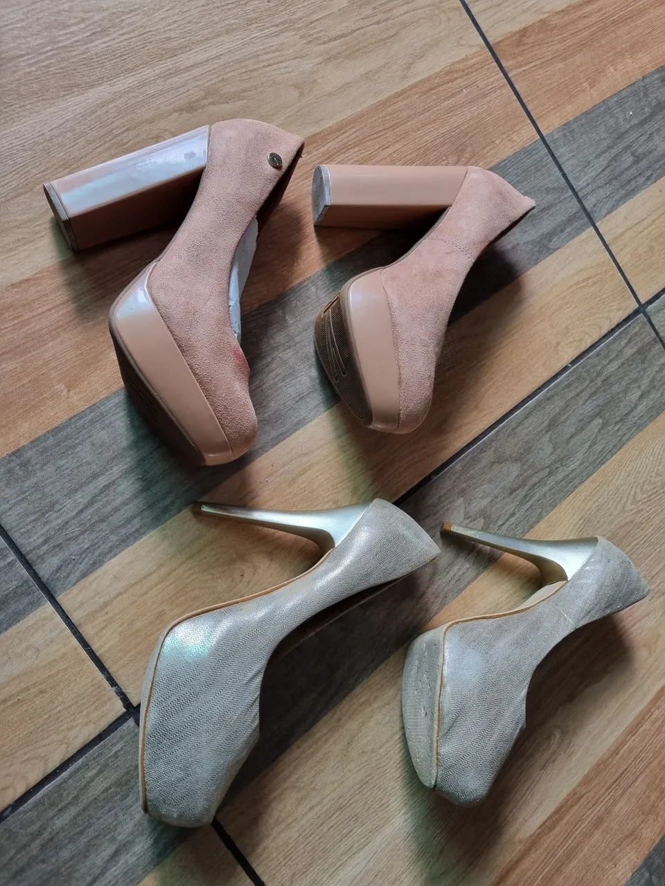Sapatos de Salto Alto Elegantes