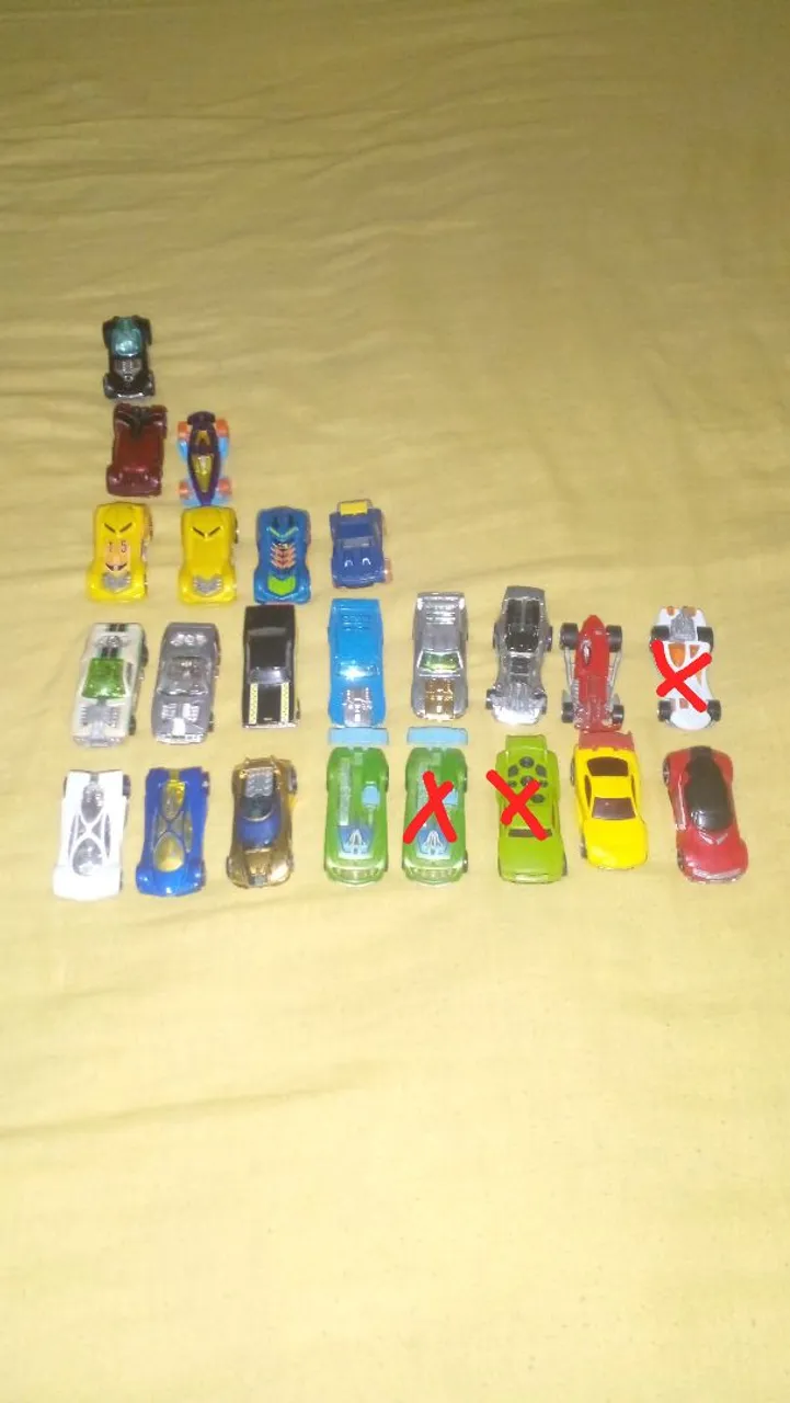 Coleção de miniaturas hot wheels acelerracers e via 35 mainline