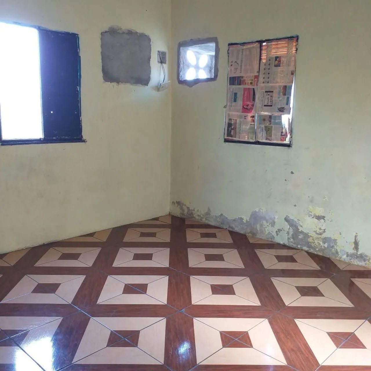 Vendo casa motivo de viagem