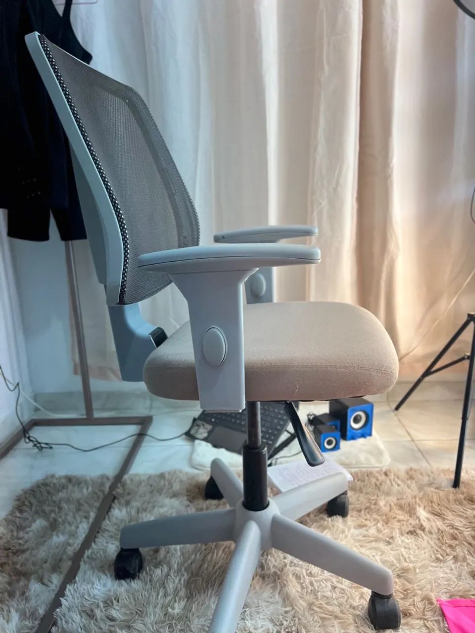 Cadeira de Escritório Giratória com Rodas