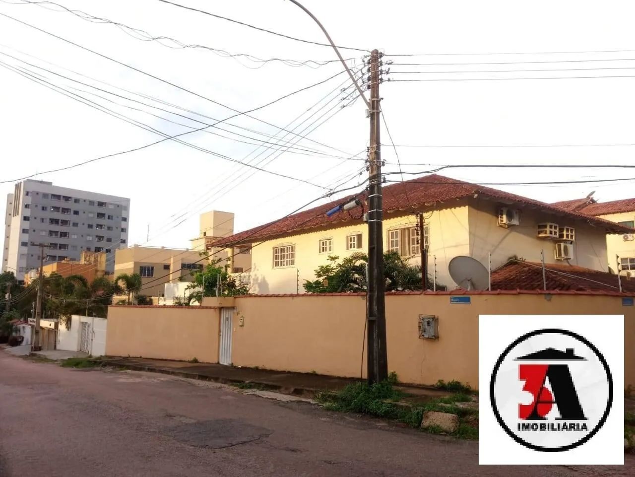Casa 4 suites condominio Jd Palmeiras