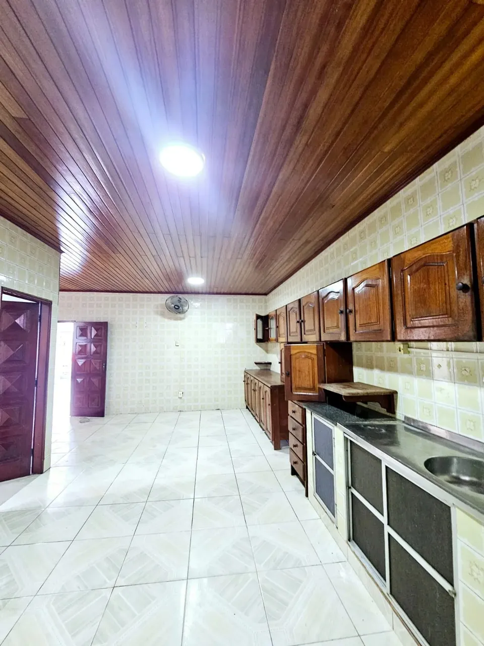 Casa andar de cima com 3 quartos em Centro - Manaus - AM
