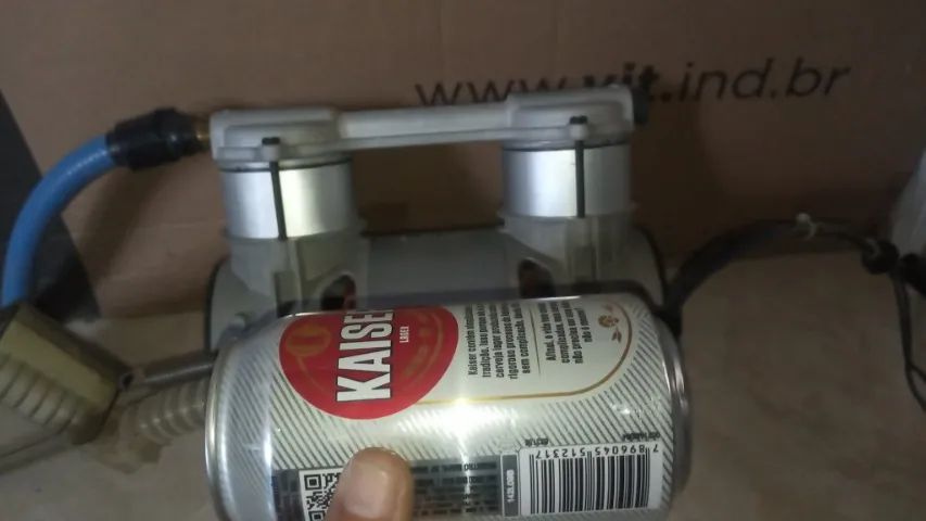 Compressor ar direto pequeno e leve acompanha cooler  refrigeração 127 volts usado ótimo - Foto 2