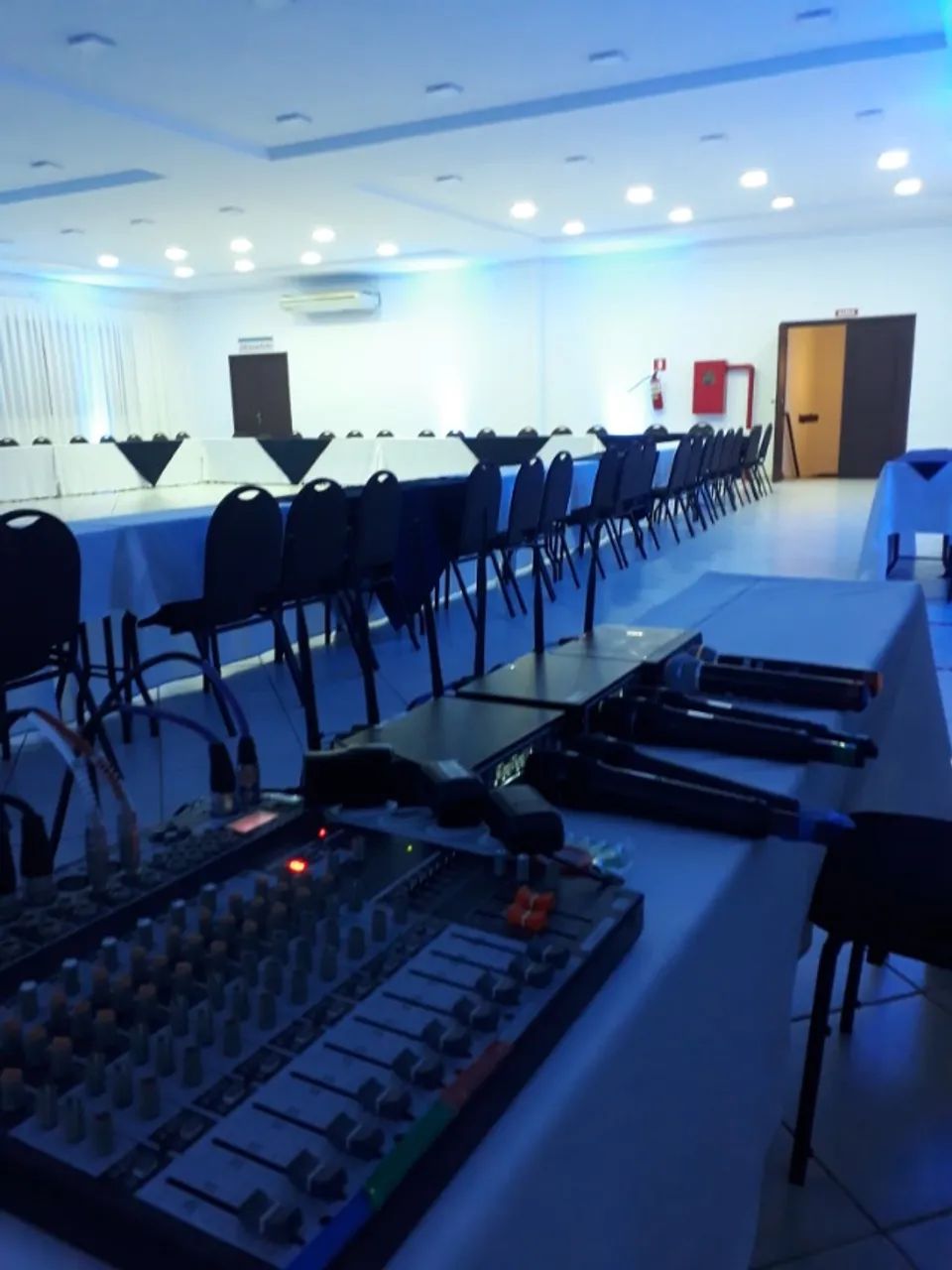 Locação de Projetor Multimídia, Datashow, som, Telas Projeção, soluções em Eventos geral. - Foto 4