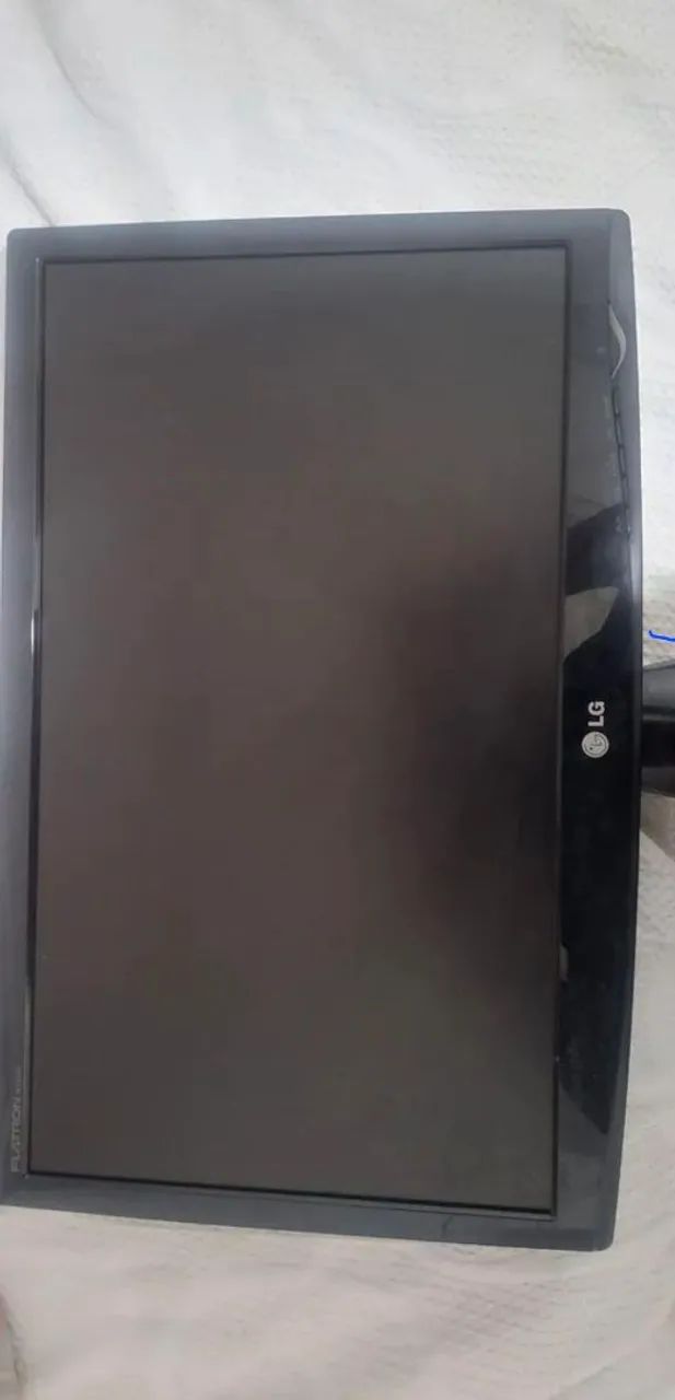 Monitor LG Flatron W2243S - 22? | Ótimo Estado