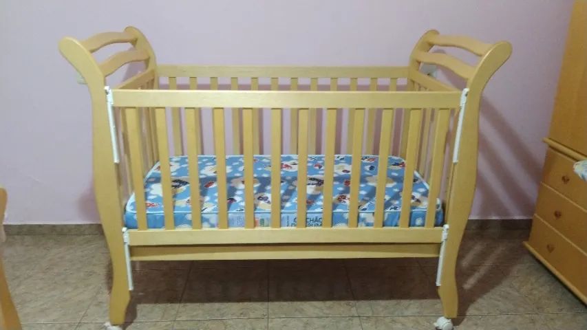 Berço padrão Americano com colchão