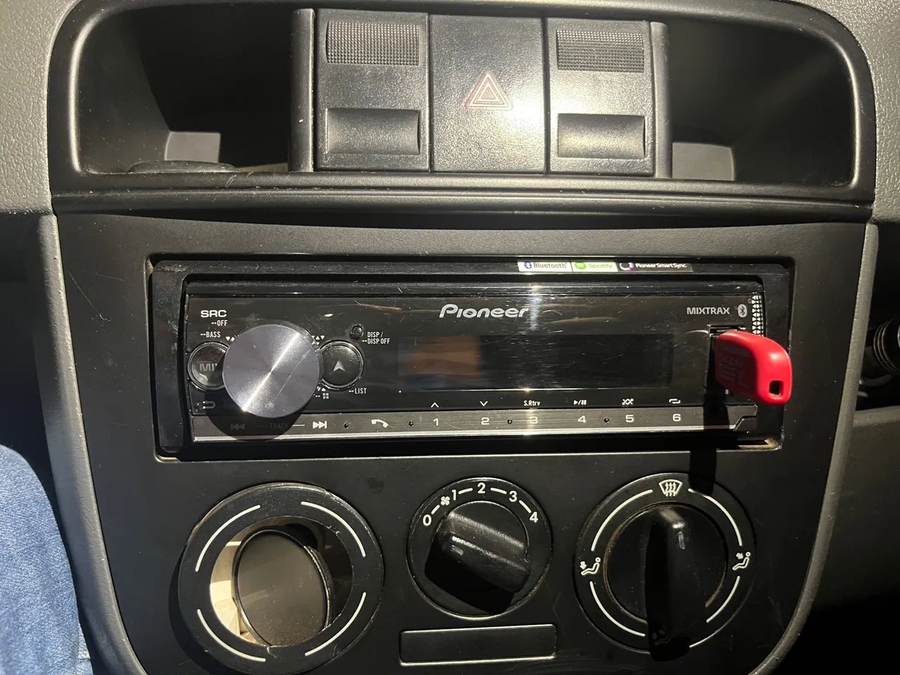 Som automotivo Pioneer Mvhx3000 com Bluetooth e MixTrax