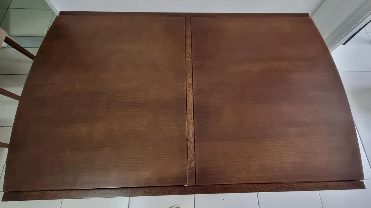 Mesa de Jantar em Madeira com 6 cadeiras - Foto 2