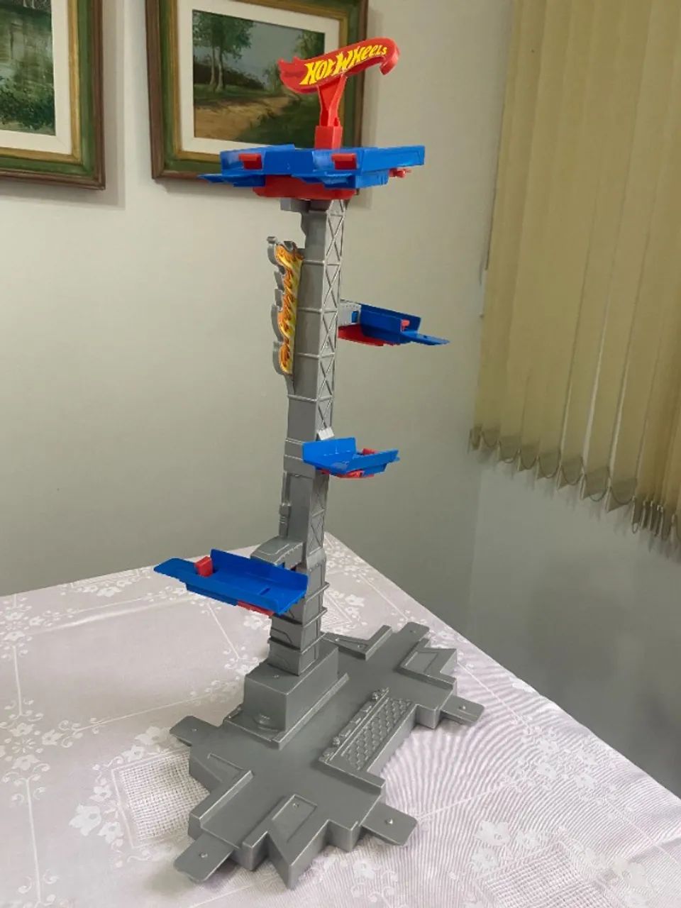 Hot Wheels Workshop Track Builder -Torre de lançamento com 5 pistas - Foto 3