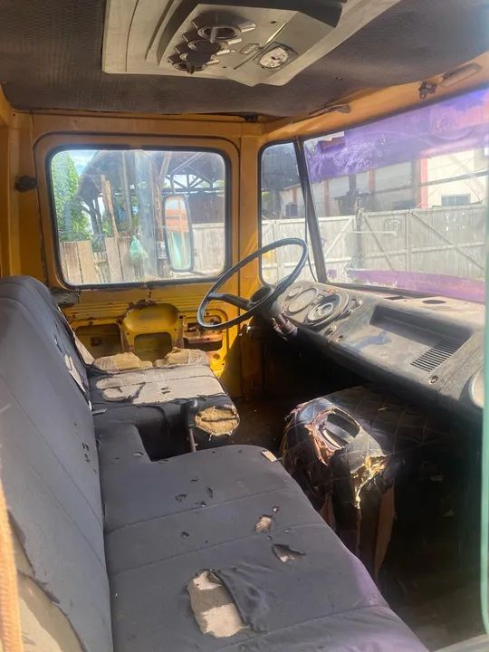 Caminhão Mercedes-Benz 608D - Foto 7