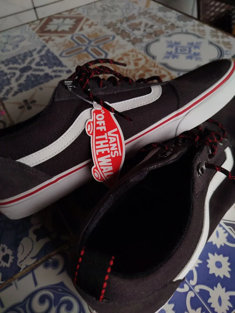 Tênis Vans original nunca usado.