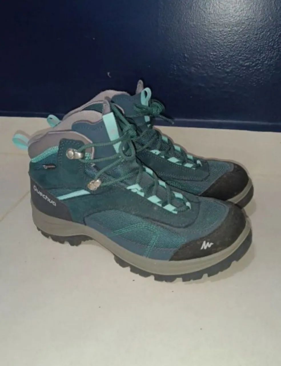 Tênis de trilha Quechua 