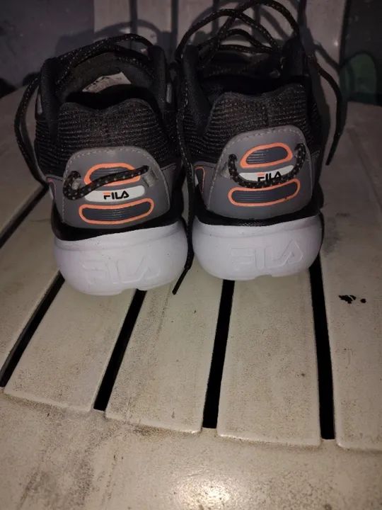 Tênis fila feminino  tamanho 35