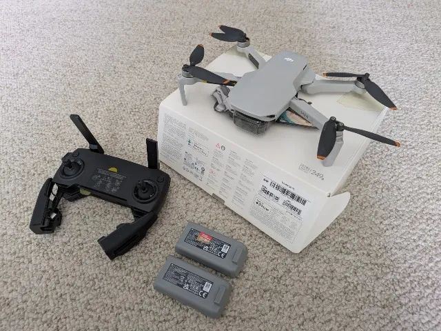 Drone DJI Mini SE + bateria + cartão MicroSD EXTREME PLUS 32GB