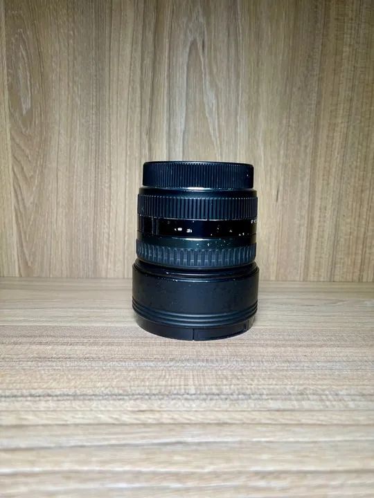 Lente Fisheye Sigma 15mm F/2.8 EX DG é uma lente full frame para Canon