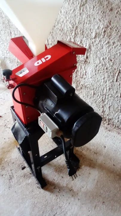 Triturador Forrageiro CID 125 LDM Motor Fechado 3CV com 10 Martelos Móveis - Foto 3