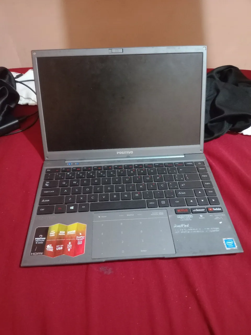 Notebook Positivo com Intel e 4GB de RAM