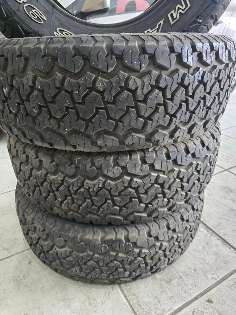 Kit 4 Pneus Bravo AT 275/65 R18 - Foto 3